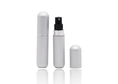 Type rempli par fond rechargeable en aluminium argenté brillant portatif de bouteille de jet de parfum