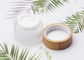 Conteneur crème cosmétique en verre de pot de cylindre avec le couvercle à visser en bambou 50ml