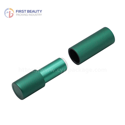 Type aimanté tube de rouge à lèvres vide aluminium vert mat 3,8g