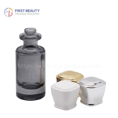 Bouteilles d'or pour les solutions d'emballage de parfums finies 10000pcs
