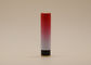 Le tube de rouge à lèvres de couleur de gradient empaquetant le rose rouge à blanc alourdissent le sens simple polonais