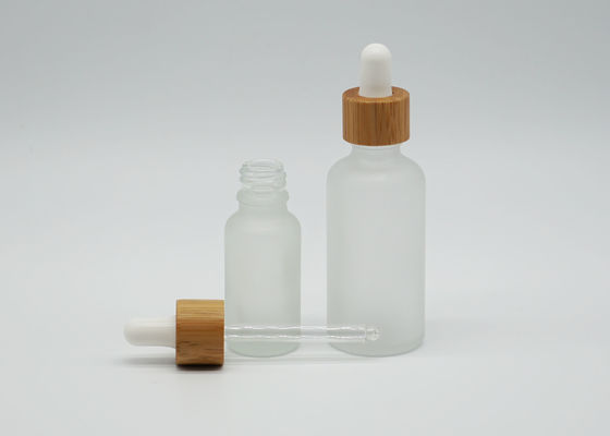 Bouteilles en verre en bambou givrées de compte-gouttes de l'huile 50ml essentielle