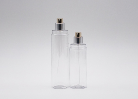 Le jet fin transparent cosmétique de brume de soin personnel met la bouteille en bouteille avec le chapeau clair